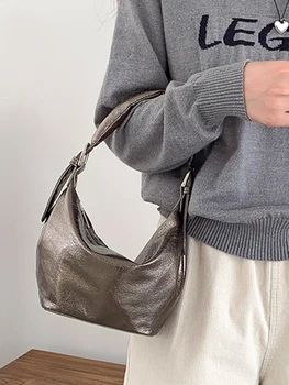 Изысканная Корейская сумка через плечо из искусственной кожи с клецками, женская новая сумка для поездок на работу большой емкости Металлического цвета, винтажные простые сумки
