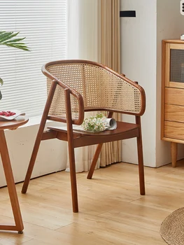 Обеденный стул из массива дуба с подлокотниками креативный минималистичный обеденный стул из ротанга в скандинавском стиле