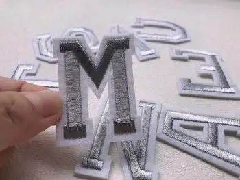 Серебряная нашивка с буквами алфавита, вышитая аппликацией из букв железа на нашивках