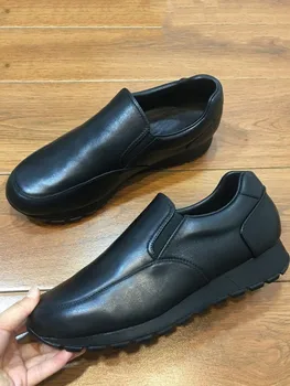 Уличная дышащая мужская спортивная обувь для прогулок из натуральной воловьей кожи, весна-осень, черные лоферы без застежки на толстой подошве, кроссовки